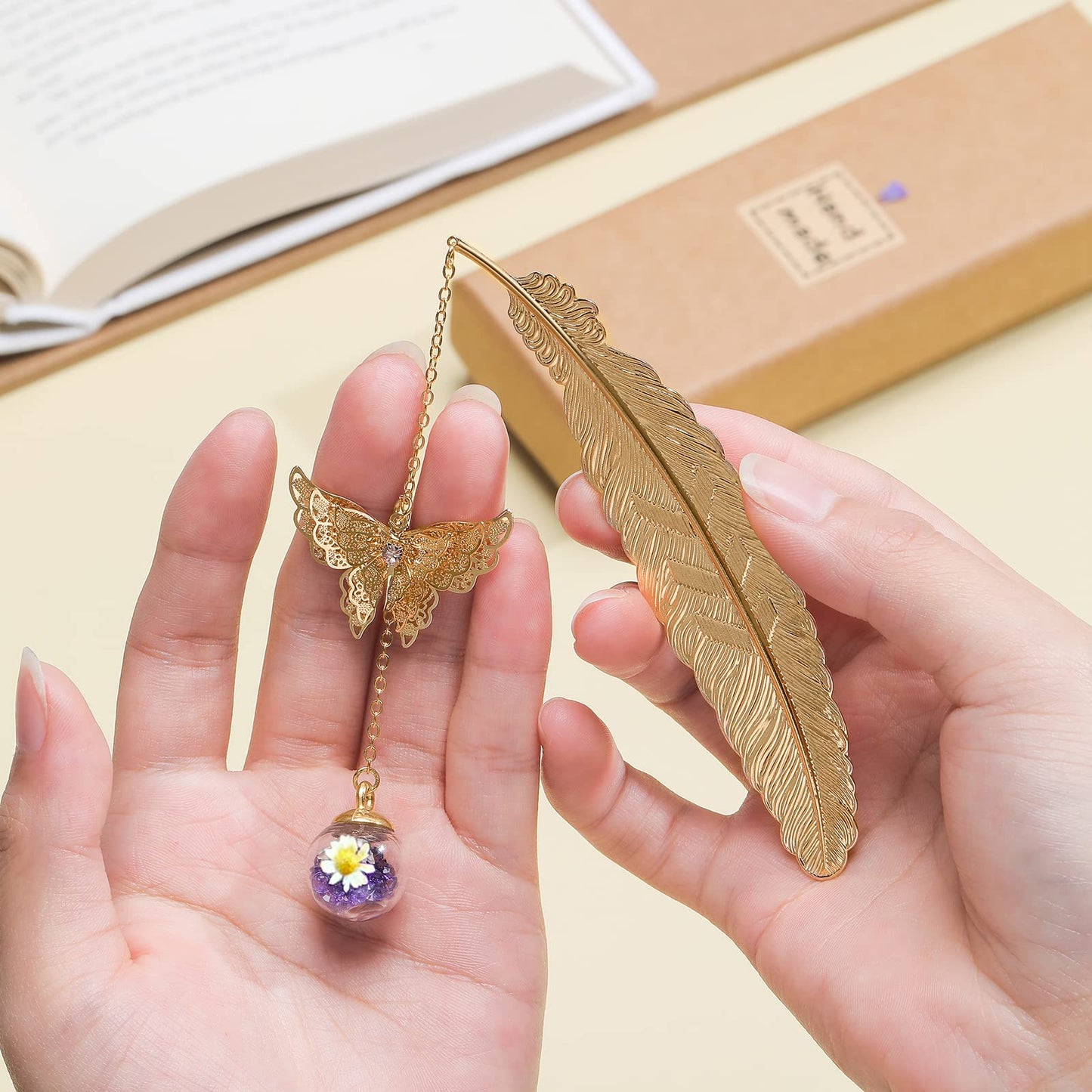 Vintage Metal Feather Bookmark Funny Mothers Day Gifts Teacher Appreciation Gifts for Women Birthday Gifts Bookmarks for Women Grils Mom Readers Book Lovers