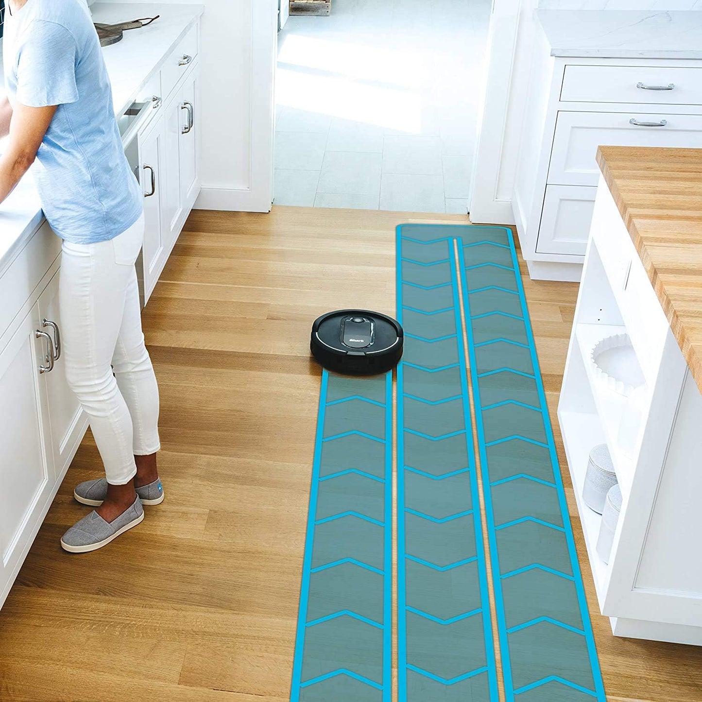 Shark RV1001AE IQ Robot Vacuum - Self-Empty XL with Home Mapping & Wi-Fi | Works with Alexa, Black