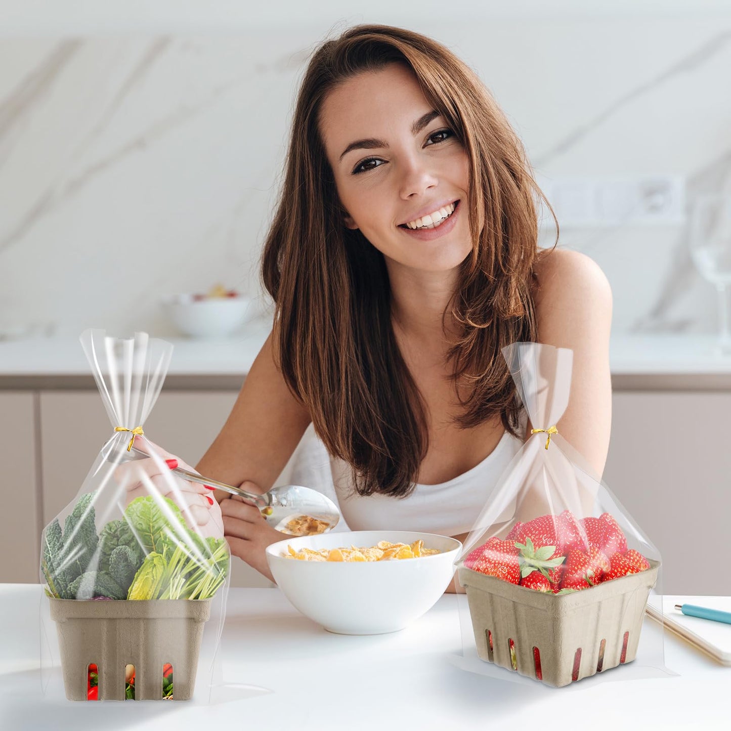 Amyhill 100 Pack Pulp Fiber Basket Set Include 100 Strawberry Berry Basket Small Vented, 100 Clear Packaging Bags, 100 Tie Strips for Kitchen Market Fruit Vegetable Produce Storage(Green)