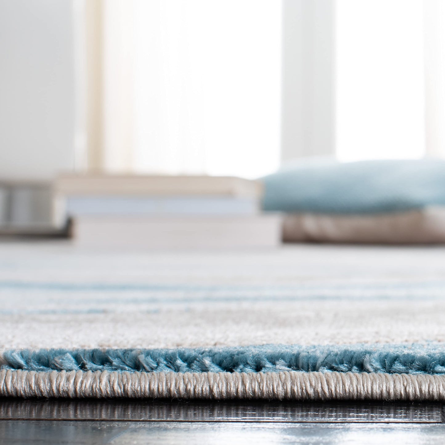 SAFAVIEH Meadow Collection Accent Rug - 4' x 6', Beige & Blue, Modern Abstract Design, Non-Shedding & Easy Care, Ideal for High Traffic Areas in Entryway, Living Room, Bedroom (MDW553B)