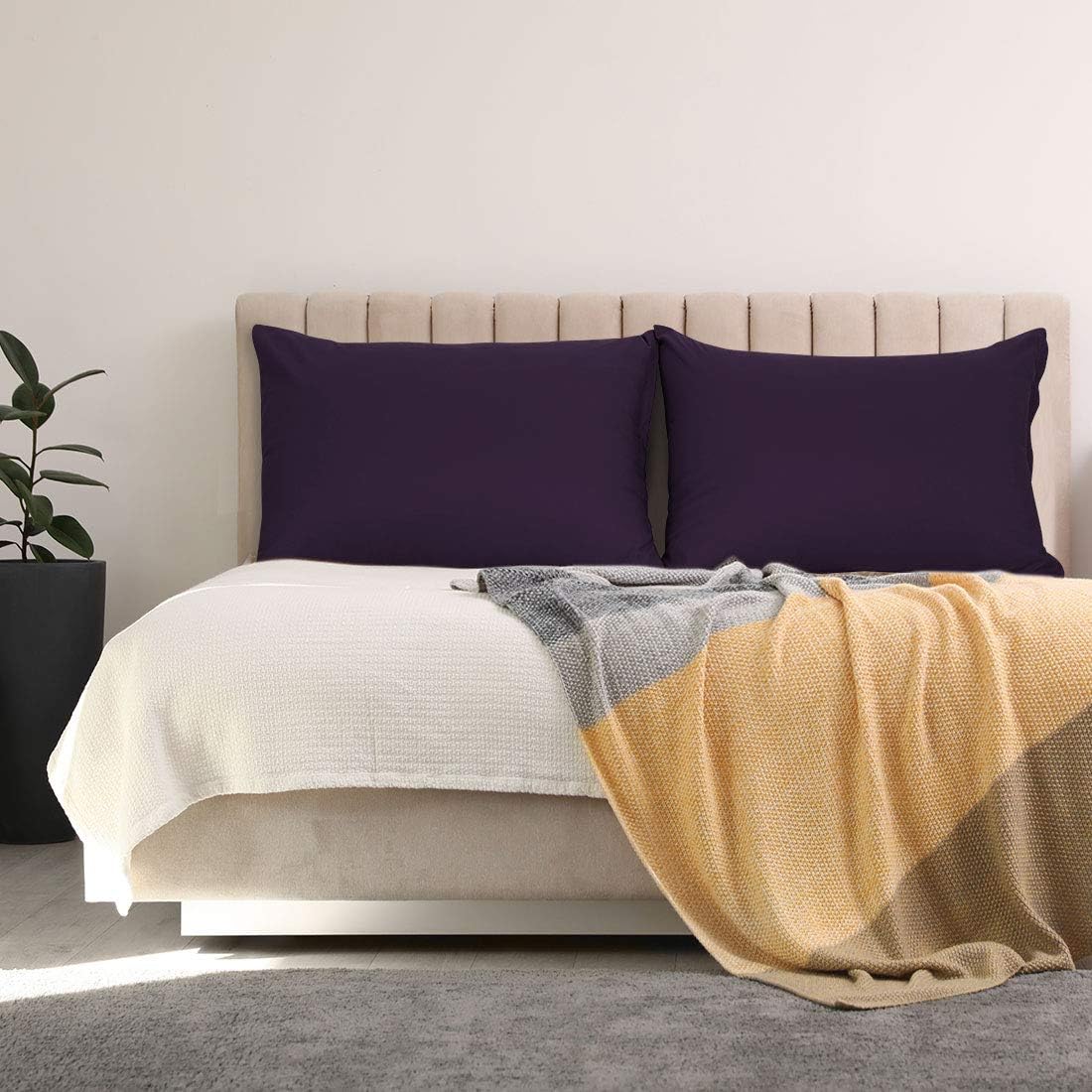 PiccoCasa Zippered Pillowcases - Soft 100% Brushed Microfiber Set of 2 | Standard Size 20"x26" - Plum