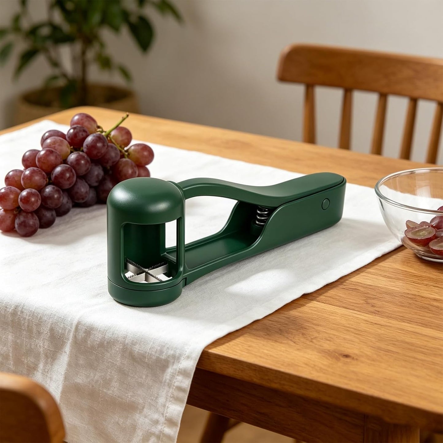 Skiennix Grape & Cherry Tomato Cutter - One-Second Handheld Fruit Slicer for Small Fruits (D)
