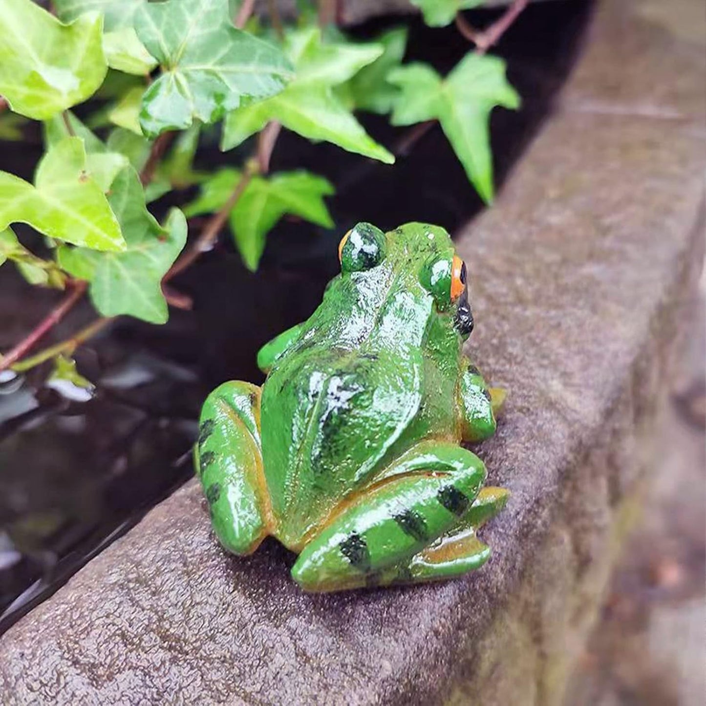 Skiennix Frog Statues - Miniature Resin Sculptures for Fairy Gardens | Indoor & Outdoor Decor (2 Pcs)
