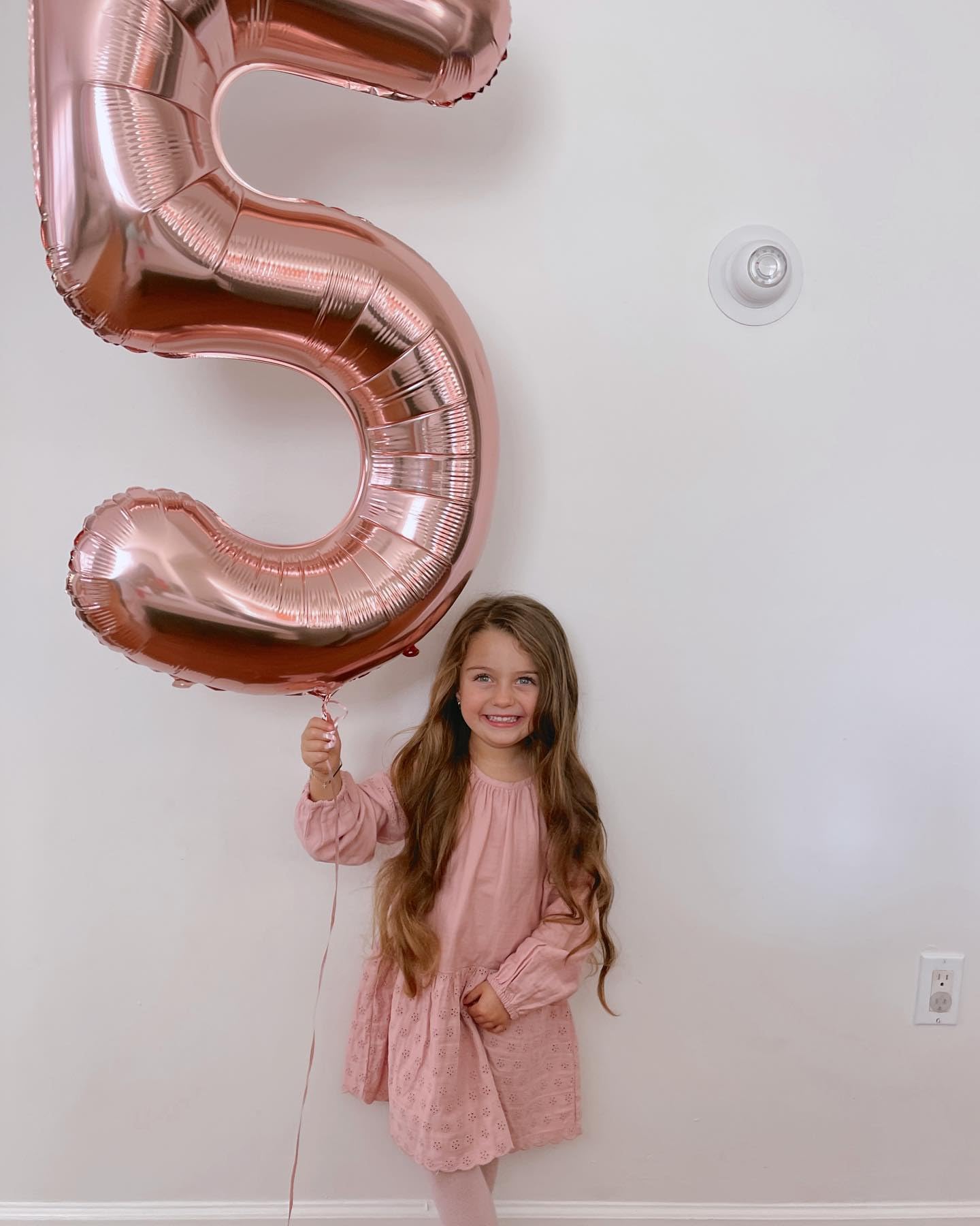 Rose Gold Number 15 Balloon 40 inch, 15 Number Balloons, 15th Birthday Decorations for Girls Boys, 15 Year Old Rose Gold Party Supplies
