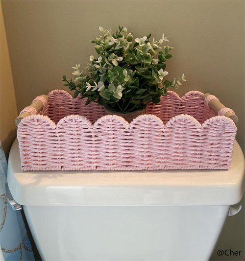 CubesLand Scalloped Edge Gift Basket - Small Pink Woven Storage Basket with Wooden Handles