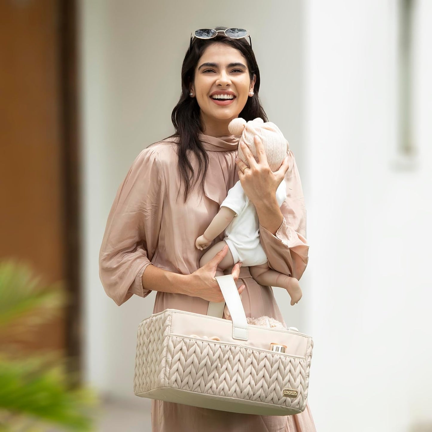 Luxurious Baby Diaper Caddy - Stylish Nursery Storage Basket for Newborn Essentials | Beige Organizer Tote Bag
