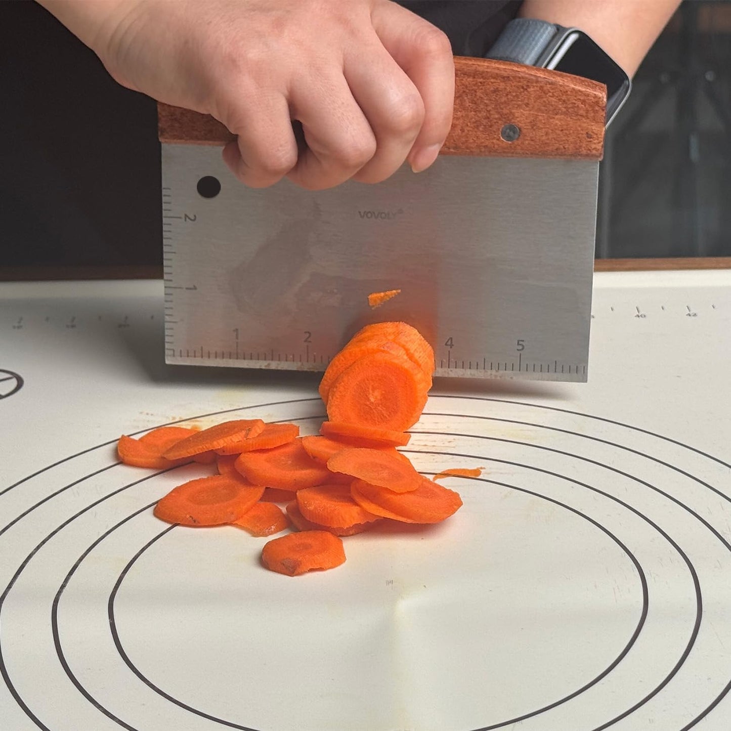 Vovoly Bench Scraper - Versatile Kitchen Utensil for Griddle, Dough & Pizza Cutting - Stainless Steel