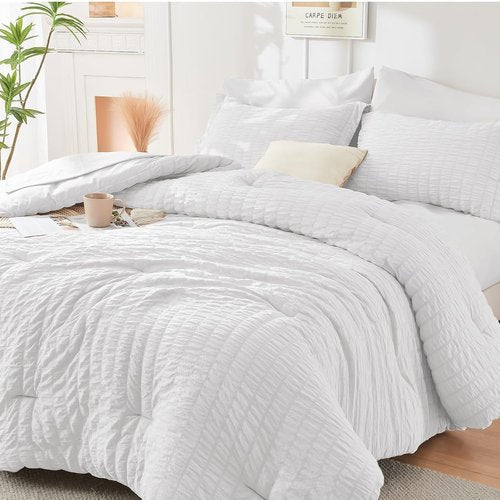 HYMOKEGE King Size Comforter Set - 7 Piece Seersucker Luxury Bedding Set for All Seasons | Includes Comforters, Sheets, Pillowcases & Shams