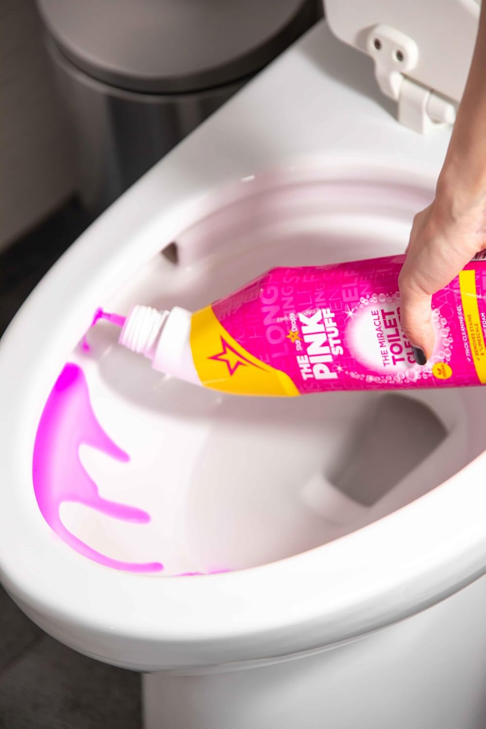 The Pink Stuff Miracle Toilet Cleaner - Powerful Stain-Removing Gel, 750ml | Fresh Rhubarb Scent, Eliminates Limescale & Odors