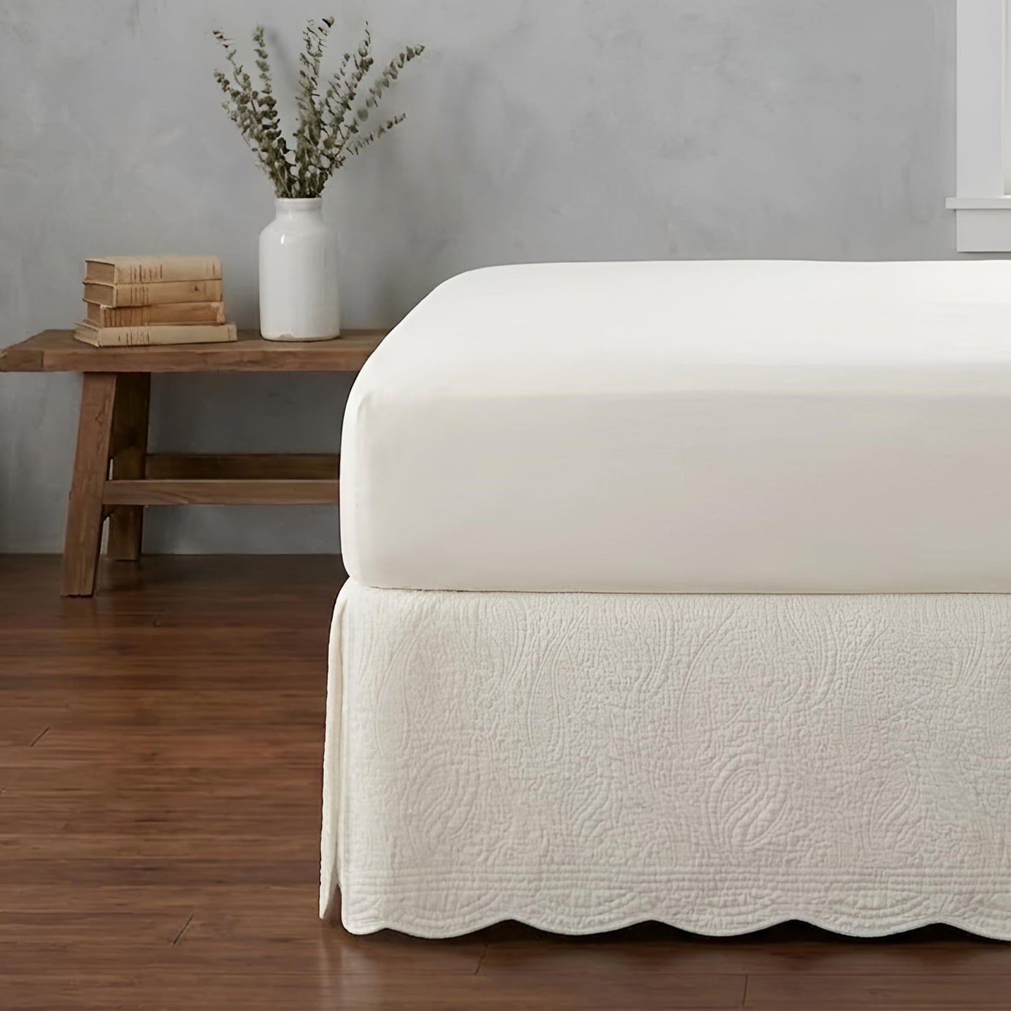 Greenland Home GL-1710GBKQ Paisley Quilted Bed Skirt, Ivory, Queen