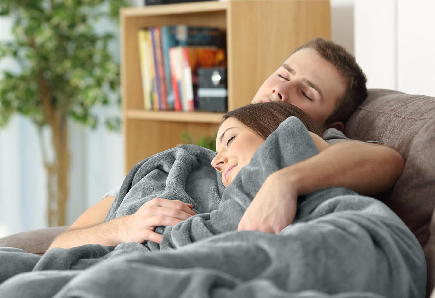 Utopia Bedding Fleece Blanket - Luxury Soft Anti-Static Microfiber in Ash Grey | Full Size (90x84 Inch)