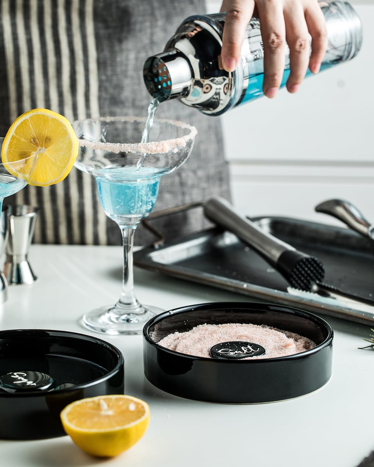Zoeeker Bar Glass Rimmer for Margarita and Cocktail, Ceramic Salt Sugar Glass Rimmer Sugar Container for Cocktails Home Bar Accessories Set of 2, Black