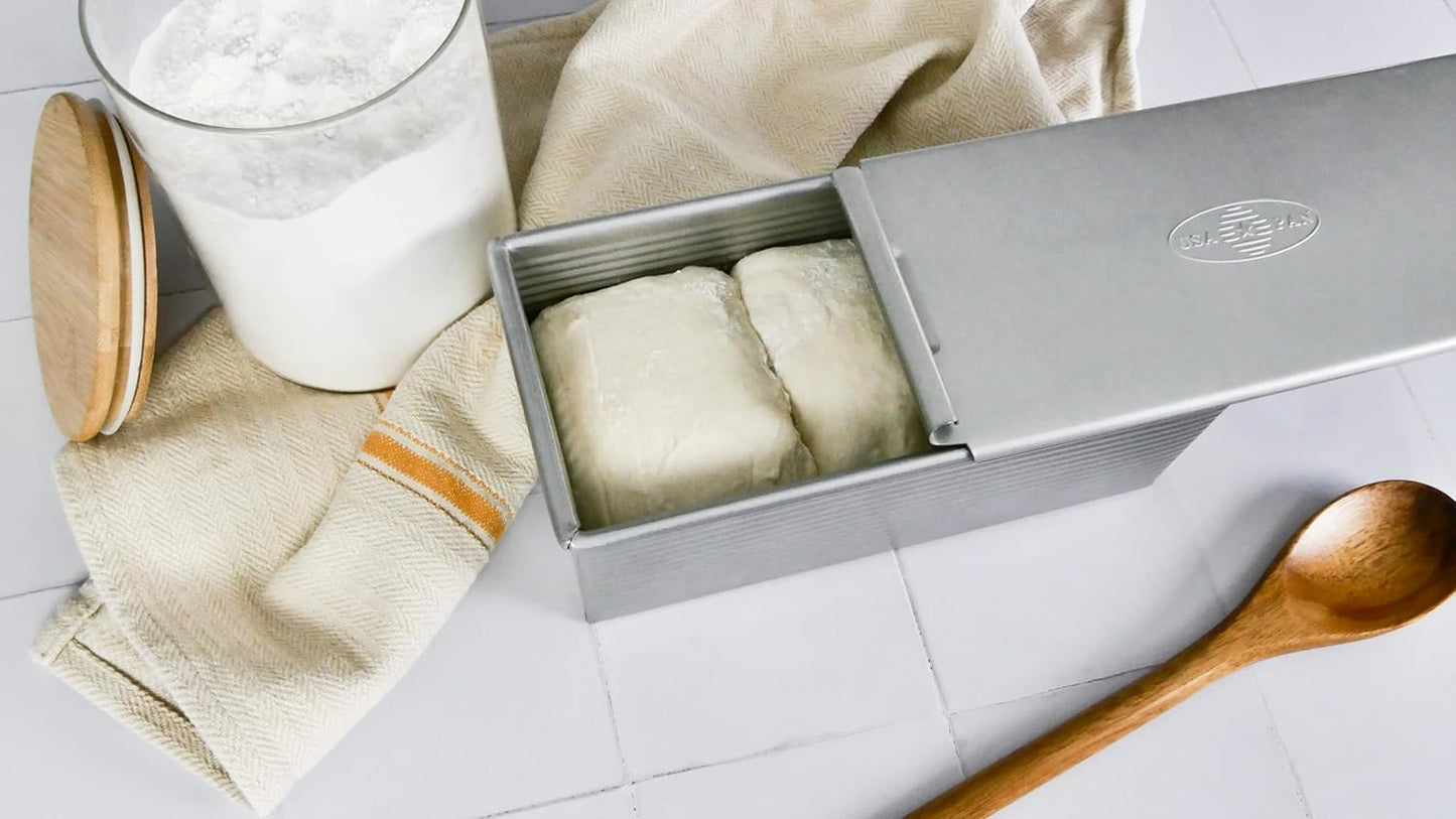 USA Pan Pullman Loaf Pan - Nonstick 9 x 4 Inch Bakeware with Cover, Quick Release, Made in the USA