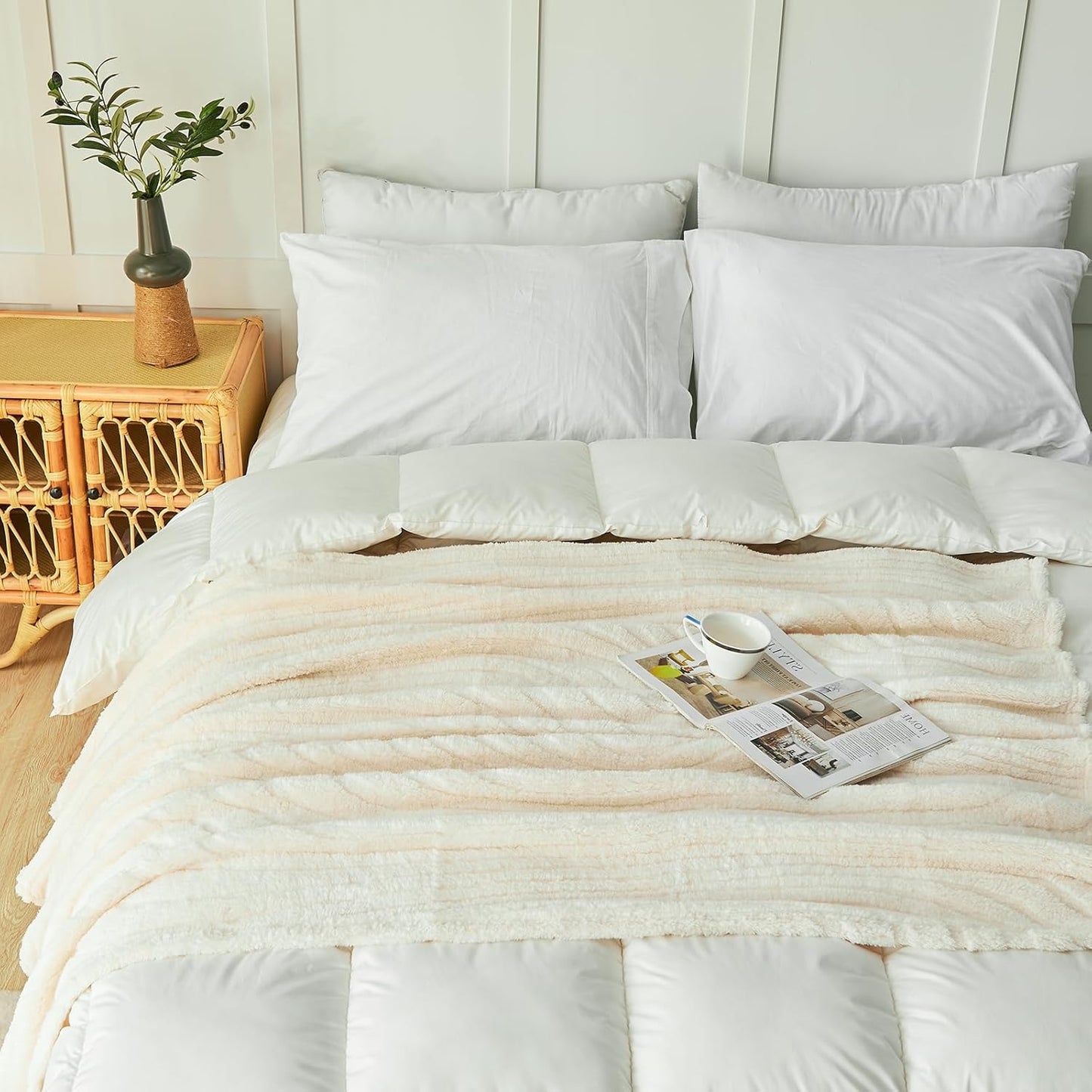 Lifein Throw Blanket - Cream Wave Boho Fleece Blanket for Couch | Soft, Lightweight 50x60in Decorative Throw