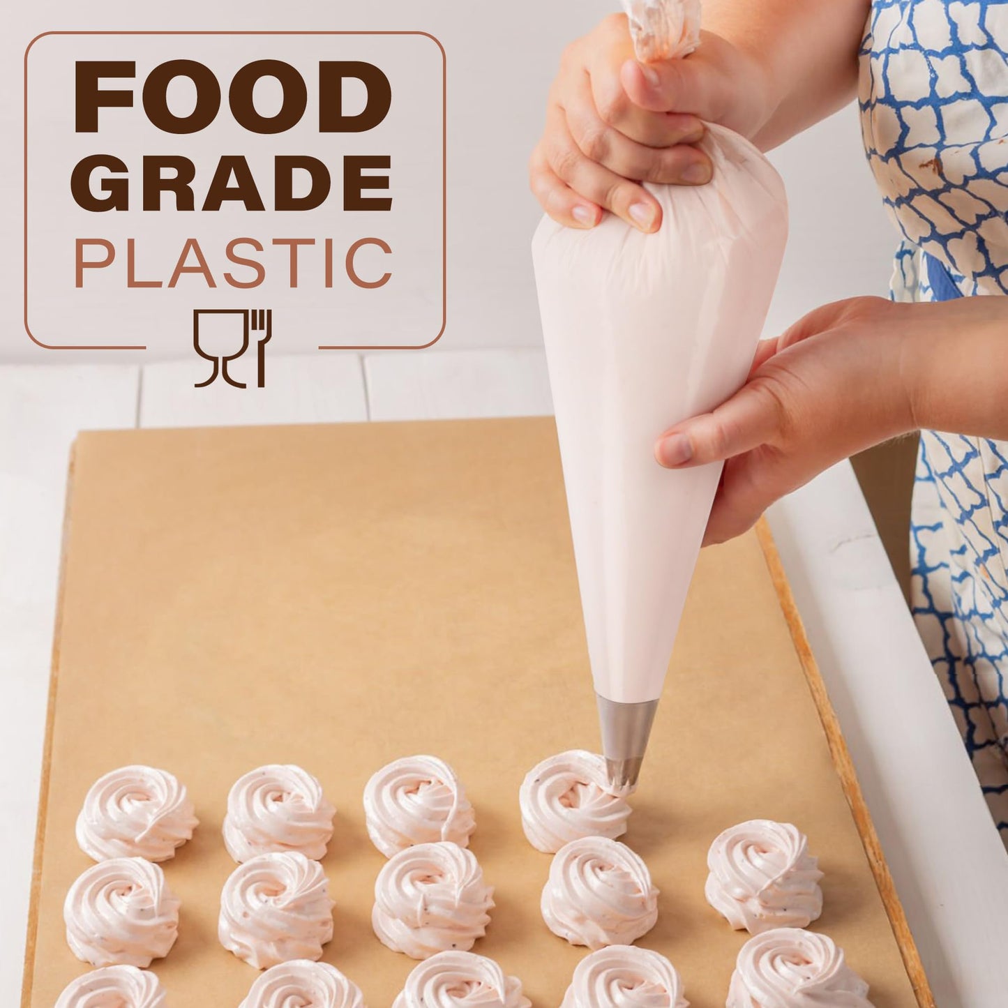 LotFancy Piping Bags 18 Inch, Pack of 100, Extra Thick Anti-Burst Pastry Bags with 5 Clips, Disposable Cake Decorating Bag for Cupcakes Cookies