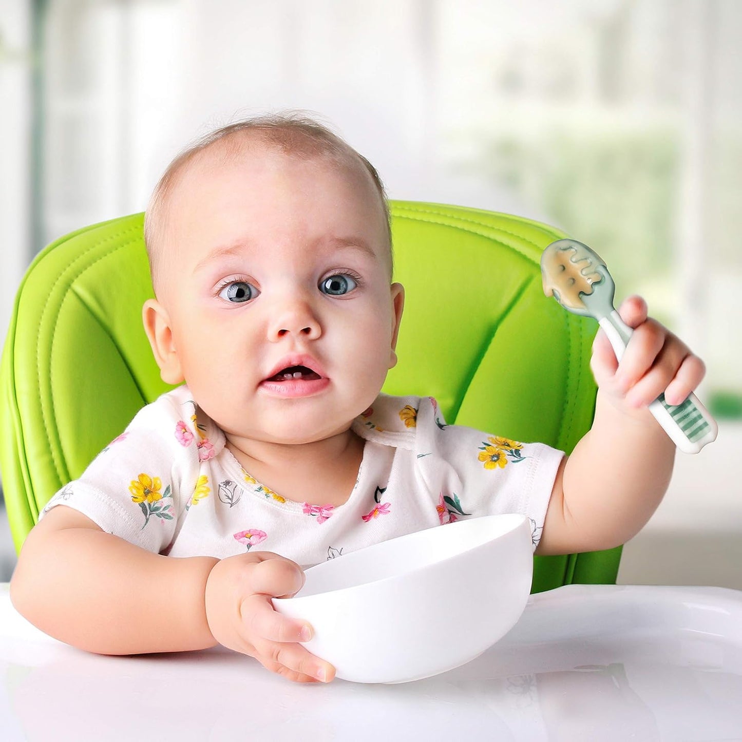 NumNum Baby Spoons Set & Baby Straw Training Cup Bundle - Perfect for Early Feeding | 2-Piece Set