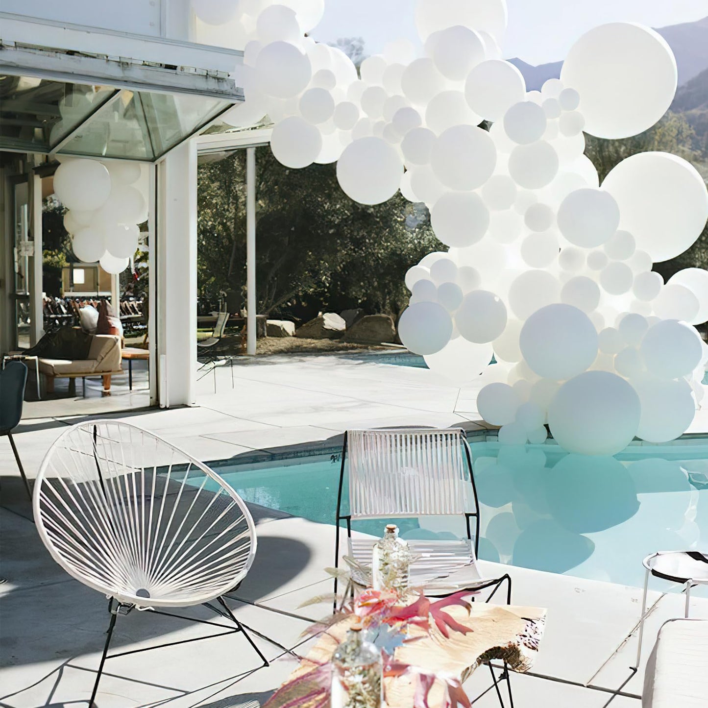 PartyWoo White Balloons 100 pcs 12 Inch Latex Helium Pastel White Balloons for Wedding Baby Shower Birthday Bridal Shower Graduation Engagement Princess Anniversary Party Decorations White-Y13