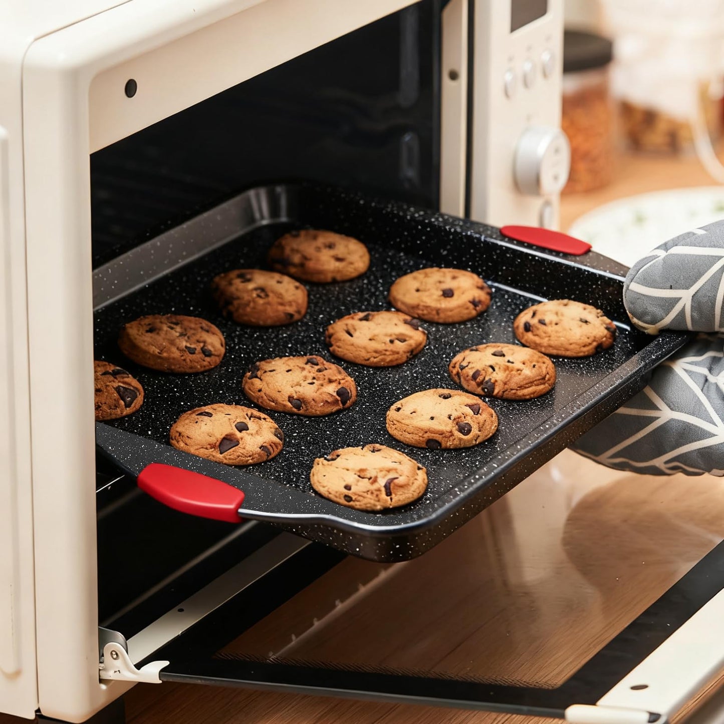 Anveena 3-Piece Nonstick Kitchen Oven Baking Pans - Premium & Stylish Non-Stick Steel, Commercial Grade Restaurant Quality Metal Bakeware with Red Silicone Handles - Easy to Clean black
