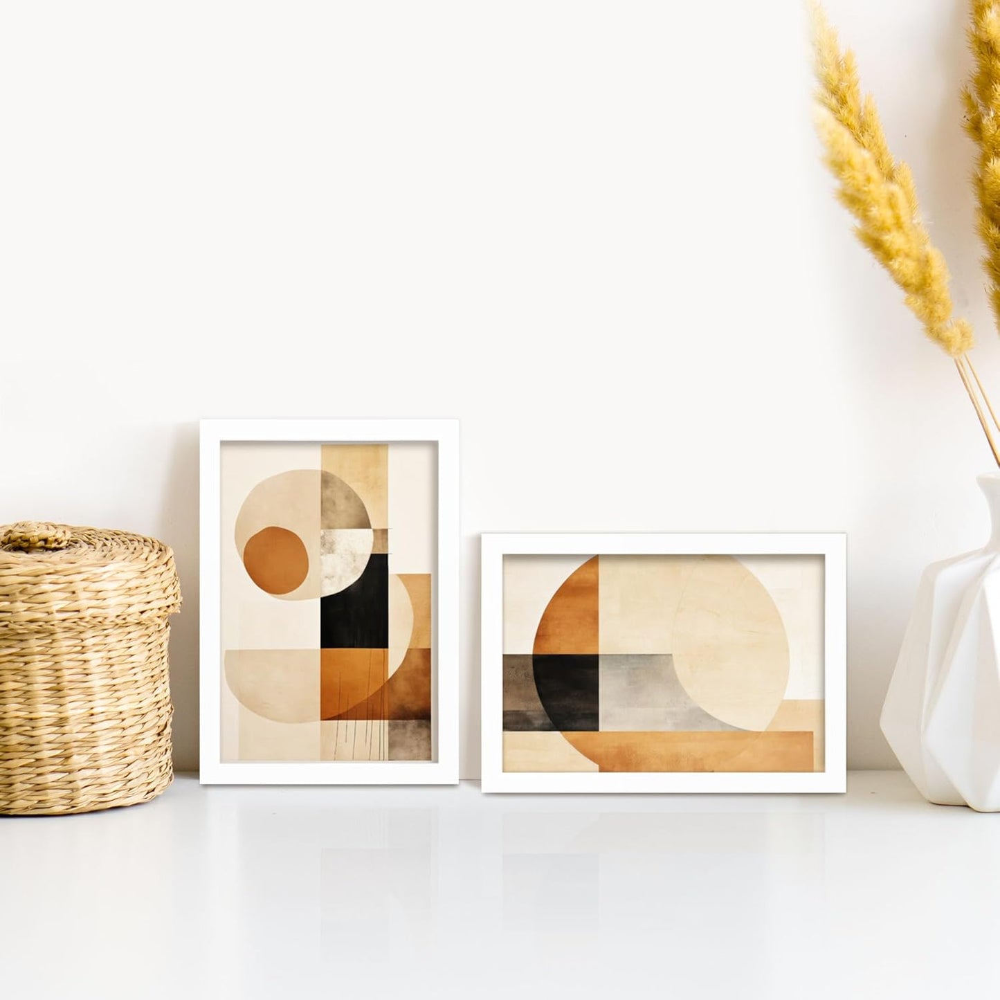 LaVie Home 5x7 Picture Frame - Classic White Photo Frame Set with HD Plexiglass | Vertical & Horizontal Display