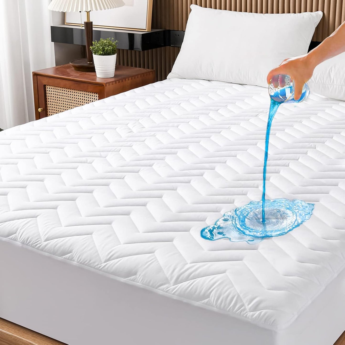 Skiennix Queen Size Waterproof Mattress Protector - Quilted, Breathable & Ultra-Soft | Fits 6''-25'' Mattresses, White