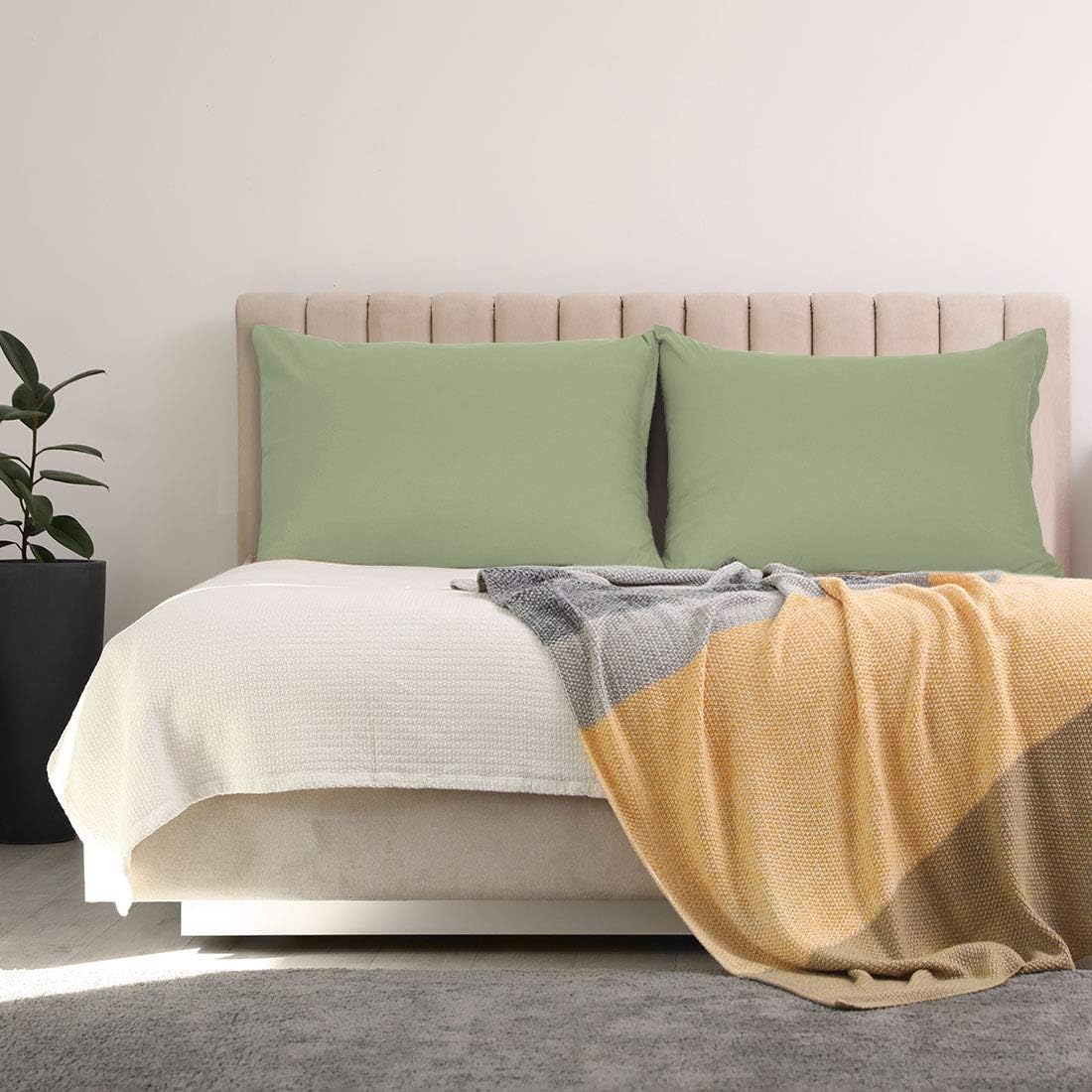 PiccoCasa Zippered Pillowcases - 100% Brushed Microfiber Polyester | Soft & Comfortable Set of 2 (Standard 20"x26") in Sage