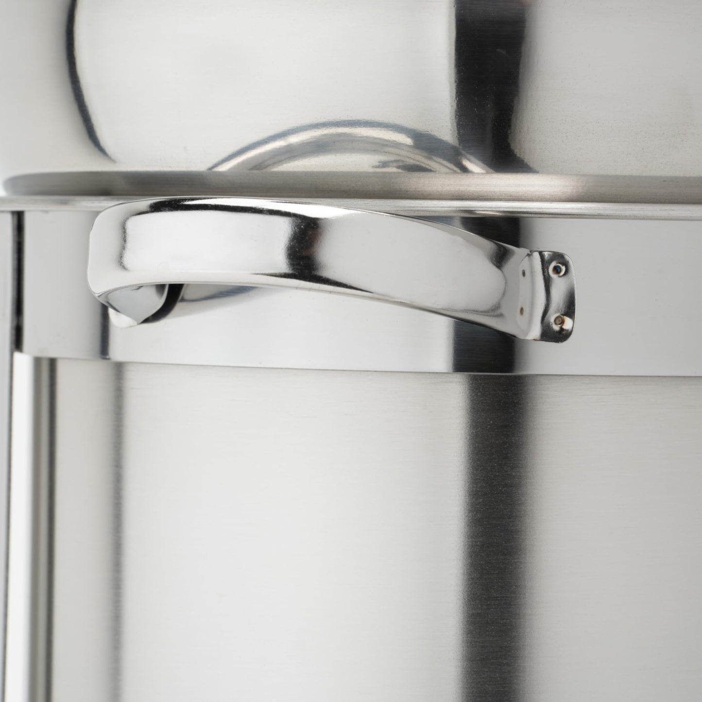 Winco 207 Stainless Steel Soup Warmer, 7-Quart, Medium