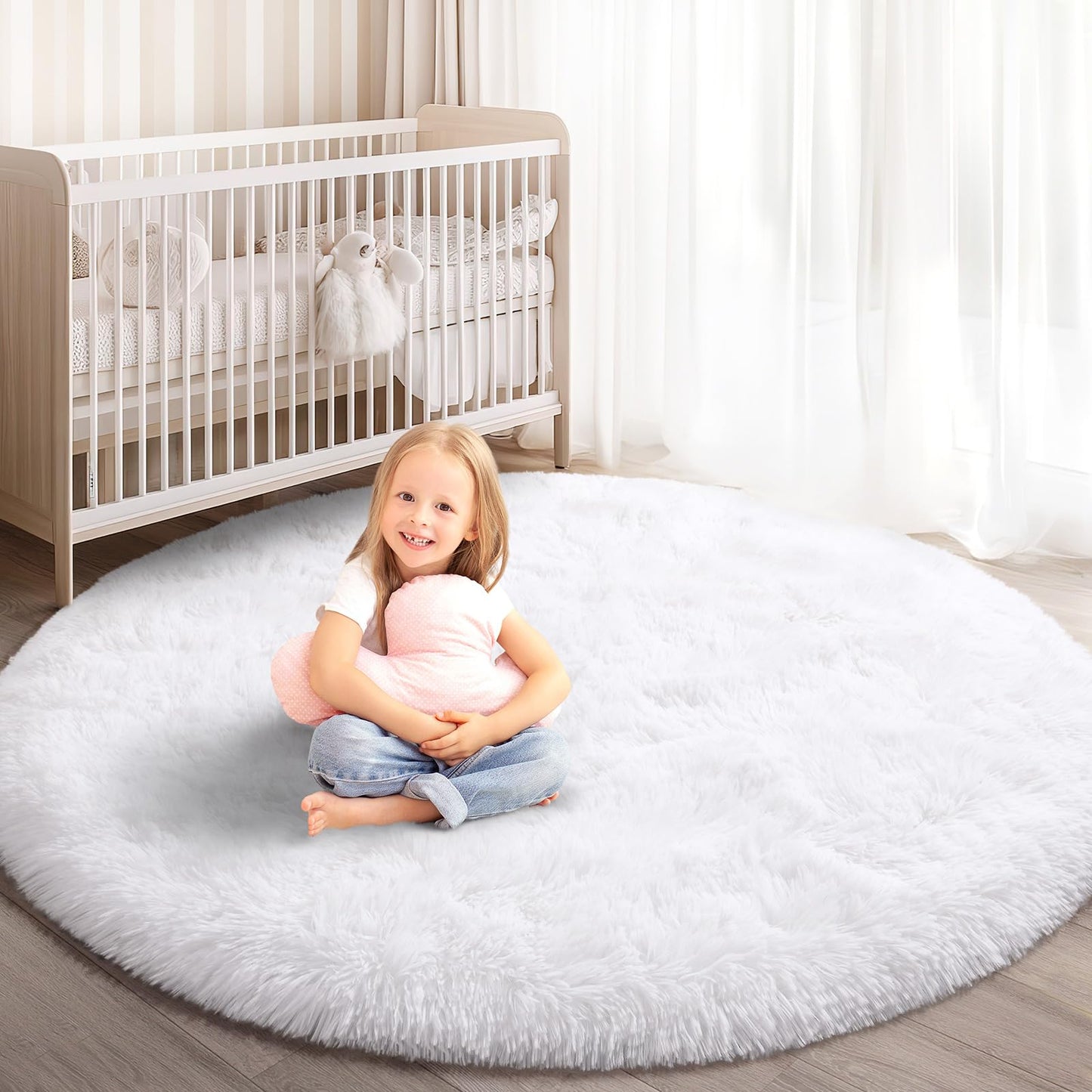 KIXINWA Round Rug for Bedroom, 4x4 Fluffy Soft Circle Area Rugs for Kids Girls Nursery Room, Washable Plush Shaggy Indoor Floor Bedside Living Room Circular Carpet, Home Decor Aesthetic, White