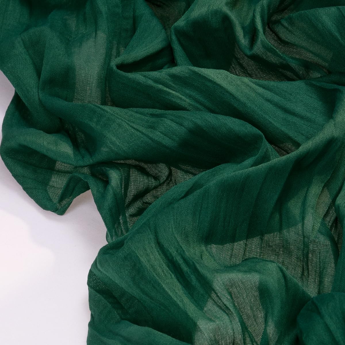 Socomi 6pcs Emerald Green Cheesecloth Table Runner Easter Spring Boho Rustic Gauze 120 inch 10FT Cheese Cloth Runner for Wedding Party Baby Shower Birthday Home Decor Holiday Decorations
