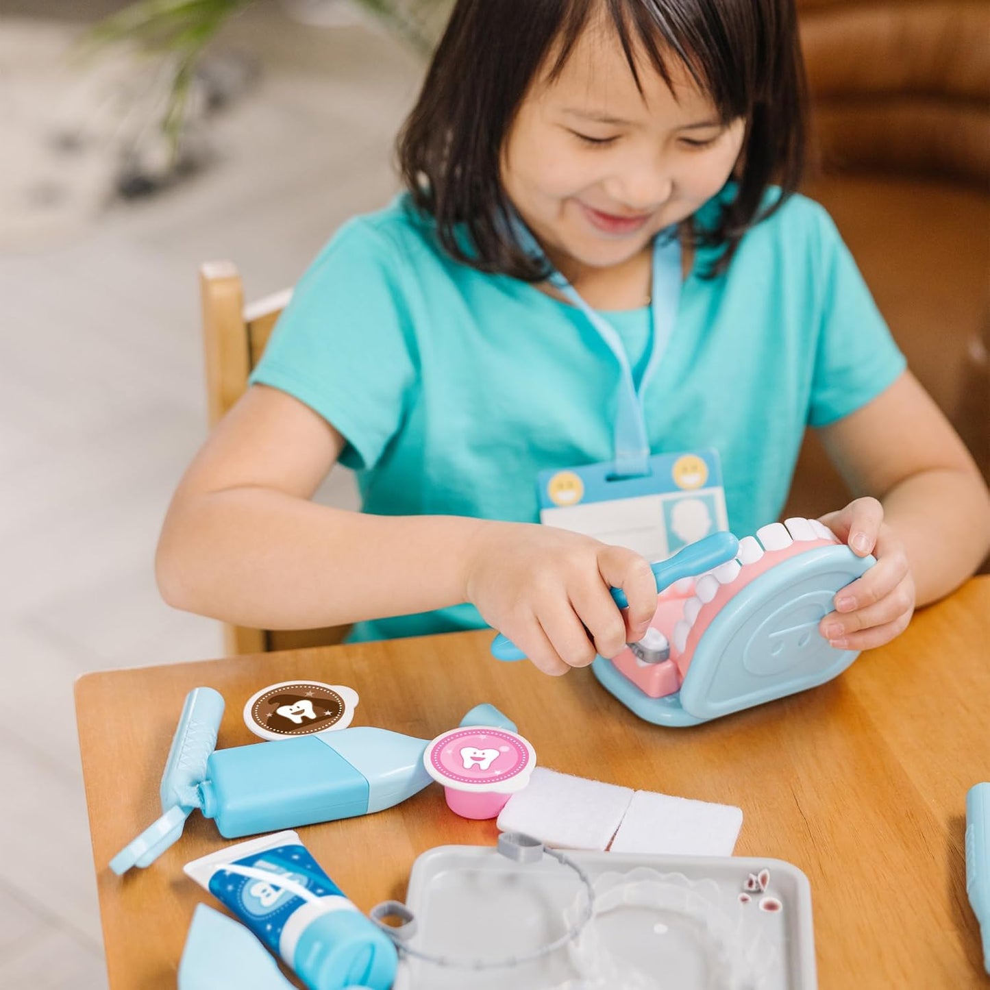 Melissa & Doug Dentist Play Set - 25-Piece Super Smile Kit with Oversized Teeth & Tools for Kids 3+