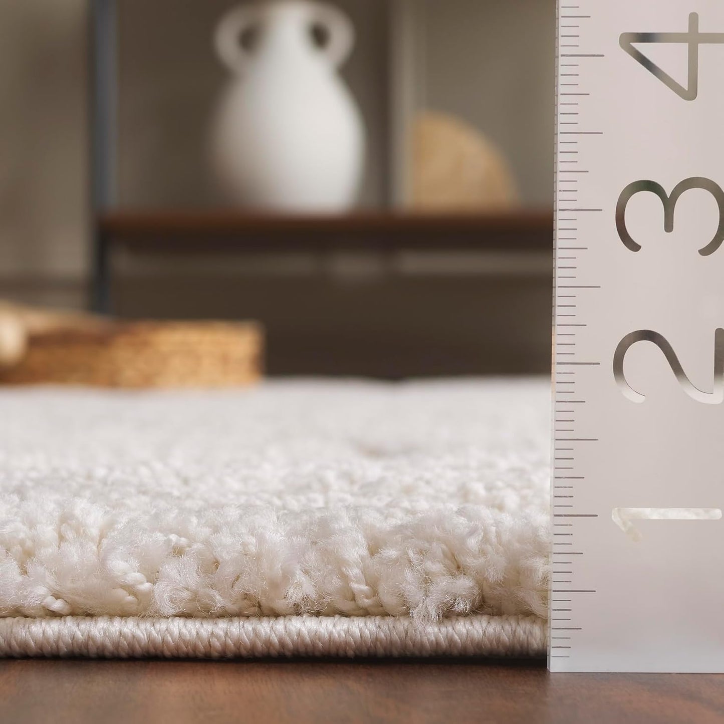 SAFAVIEH Florida Shag Collection 4' Round Cream / Cream SG471 Abstract Wave Non-Shedding Living Room Bedroom Dining Room Entryway Plush 1.2-inch Thick Area Rug