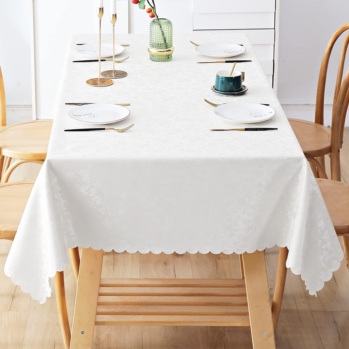 Smiry Rectangle Table Cloth, Waterproof Heavy Duty Vinyl Tablecloths, Wipeable Washable Table Cover for Kitchen and Dining Room (White, 70" X 108")