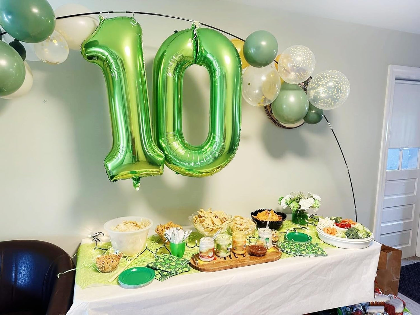 Light Green Number 8 Balloon by [Brand Name] - 40 Inch Birthday Decoration for Men & Boys | Perfect for 8th Birthday Parties, Weddings & Graduations
