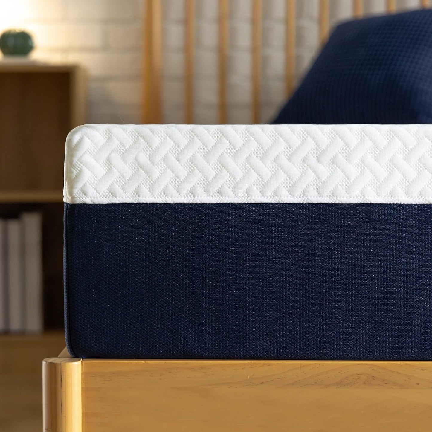 ZINUS 12 Inch King Cooling Comfort Hybrid Mattress - Medium Firm, Fiberglass Free, Motion Isolation, Certified Safe Foams