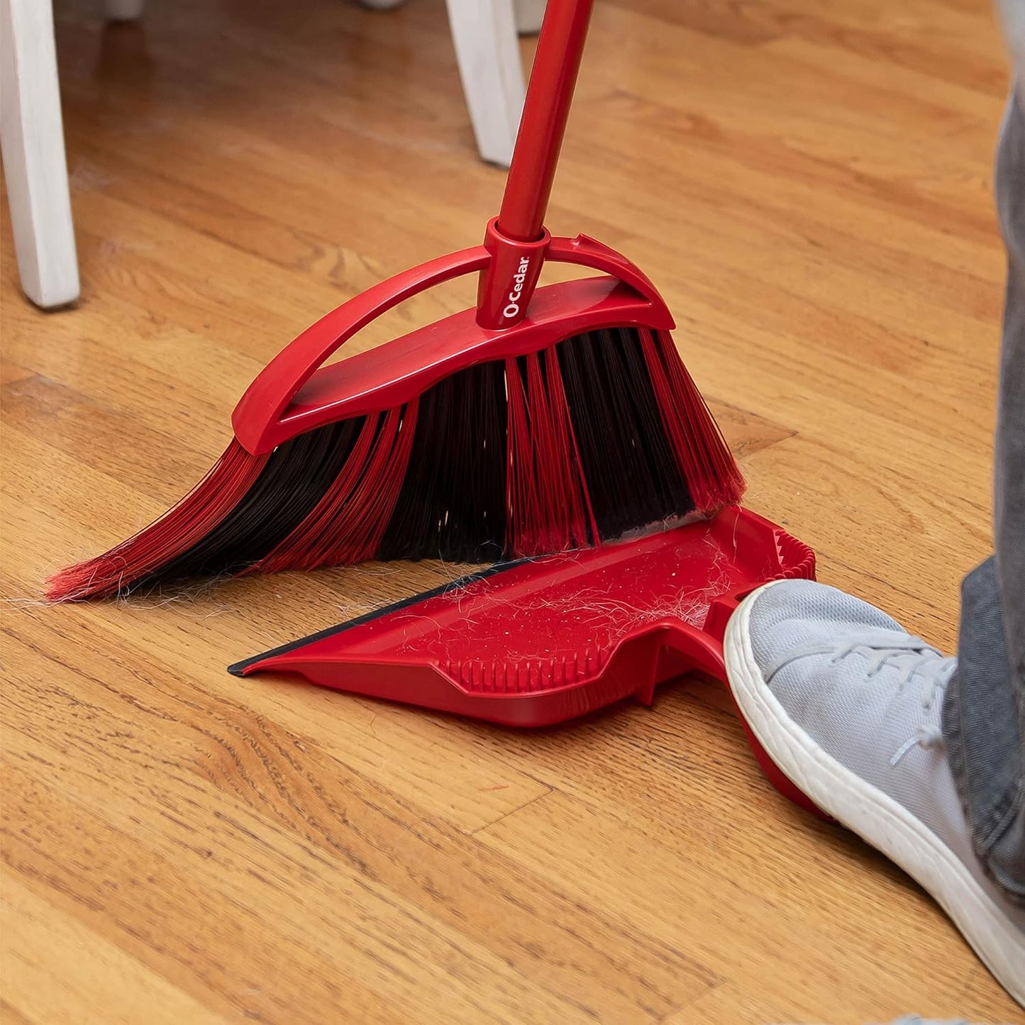 O-Cedar One Sweep Broom - Lightweight Step-On Dustpan for Effortless Cleaning | Ideal for Pet Owners