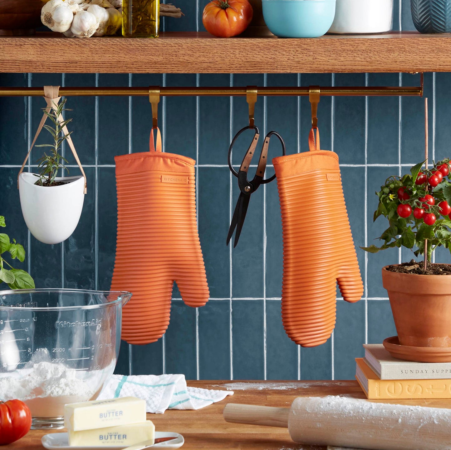 KITCHENAID Ribbed Soft Silicone Oven Mitt 2-Pack Set, 7.5"x13", Honey