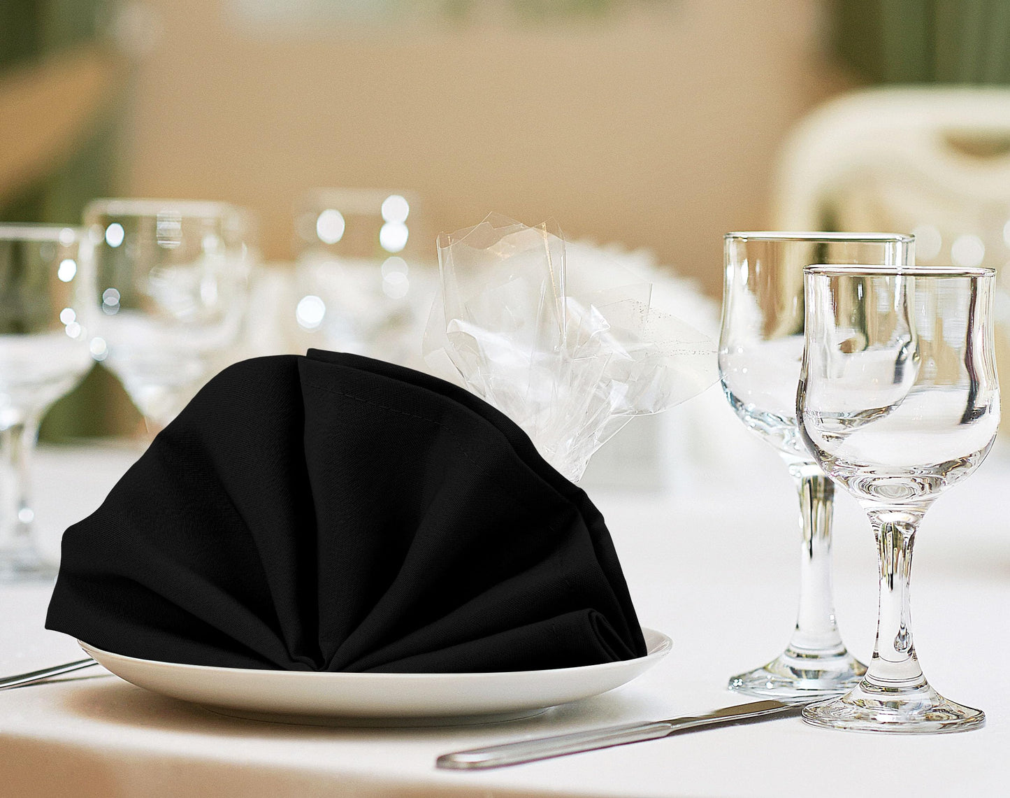 Utopia Home [288 Pack, Black] Cloth Napkins 17x17 Inches, 100% Polyester Hemmed Edges, Washable and Reusable Ideal for Parties, Weddings and Dinners