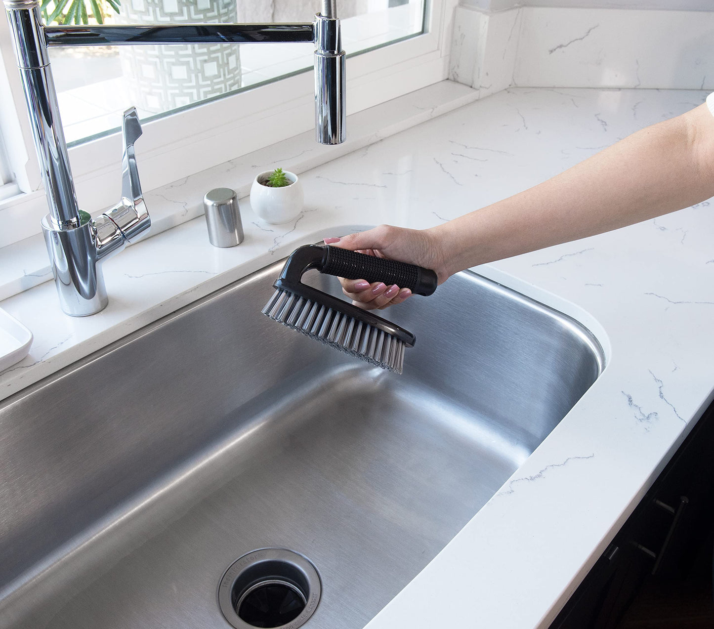 Clean Mode Heavy Duty Scrub Brush, Black