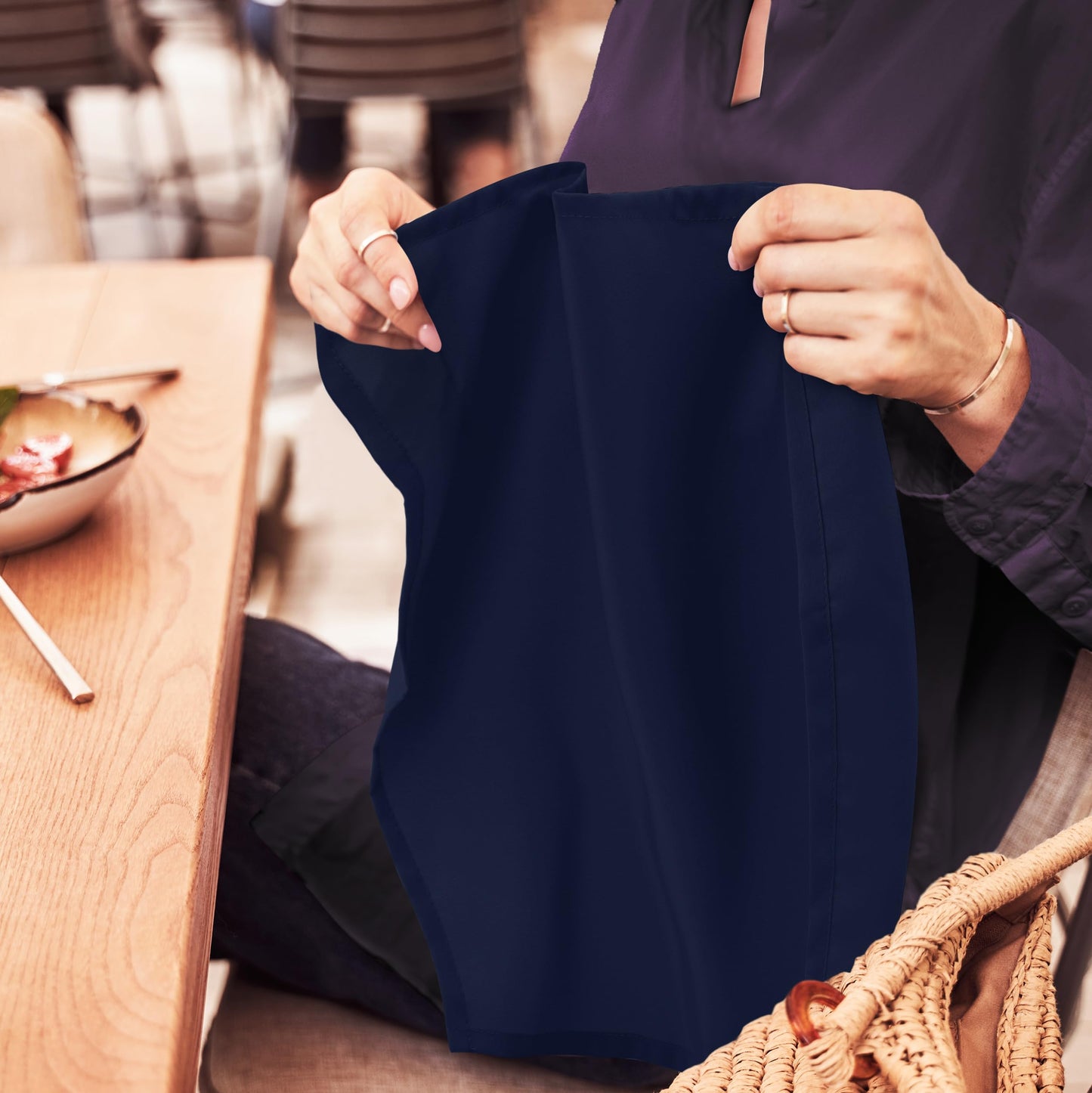Utopia Home [288 Pack, Navy] Cloth Napkins 20x20 Inches, 100% Polyester Hemmed Edges, Washable and Reusable Ideal for Parties, Weddings and Dinners
