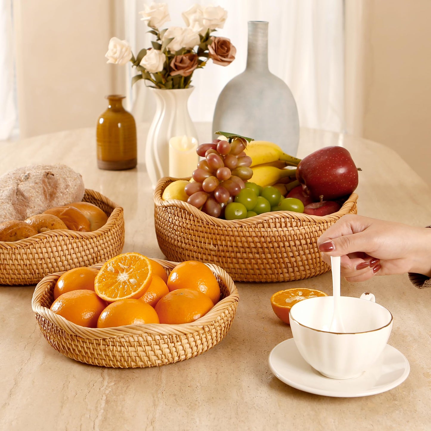 Rattan Woven Fruit Basket, Natural Round Bread Basket, Decorative Fruit Bowl for Kitchen Counter, Kitchen Storage Baskets for Vegetables, Eggs,Snacks