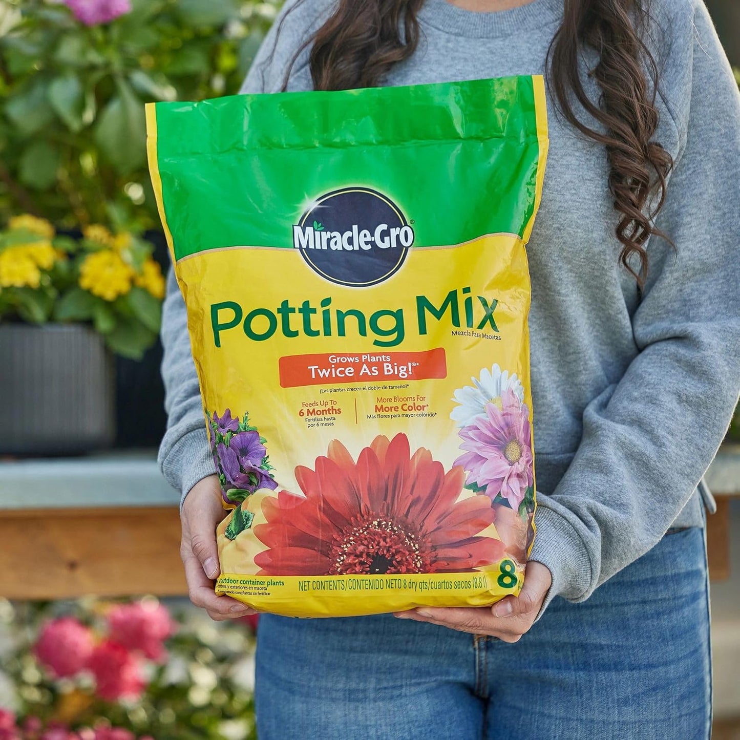 Miracle-Gro Potting Mix - Nutrient-Rich Soil for Container Plants & Flowers | 8 Qt (2-Pack)