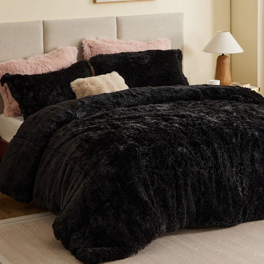 Intelligent Design Malea Shaggy Comforter Set, Long Faux Fur Cozy Down Alternative, Modern Casual Ultra Soft All Season Fluffy Bedding with Matching Sham,Twin/Twin XL, Black 2 Piece