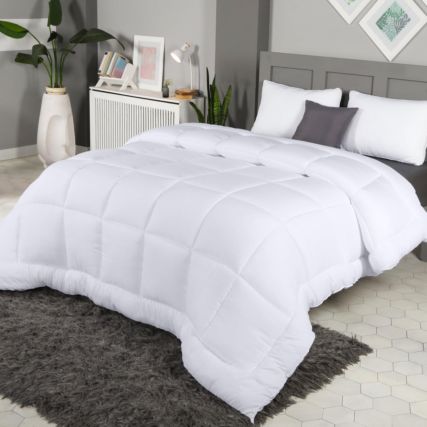 Utopia Bedding All Season Down Alternative Quilted California King Comforter, Duvet Insert with Corner Tabs, Machine Washable, Bed Comforter (White)
