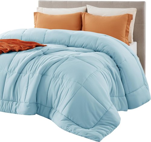 Bedsure Comforter Duvet Insert - All-Season Quilted Down Alternative Bedding, Light Spa Blue, Full Size 86 x 82 Inches