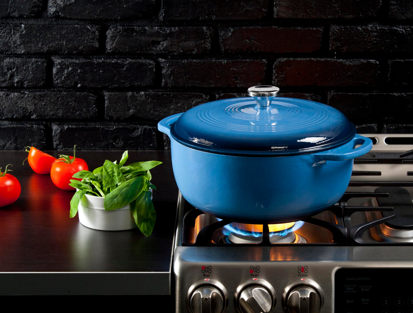 Lodge Essential Enamel Cast Iron Dutch Oven with Lid - Oven-Safe Enamel Cookware up to 500° F - Heat-Retaining Braising & Roasting Pot - Non-Toxic Cookware - 7.5 Quart, Carribean Blue