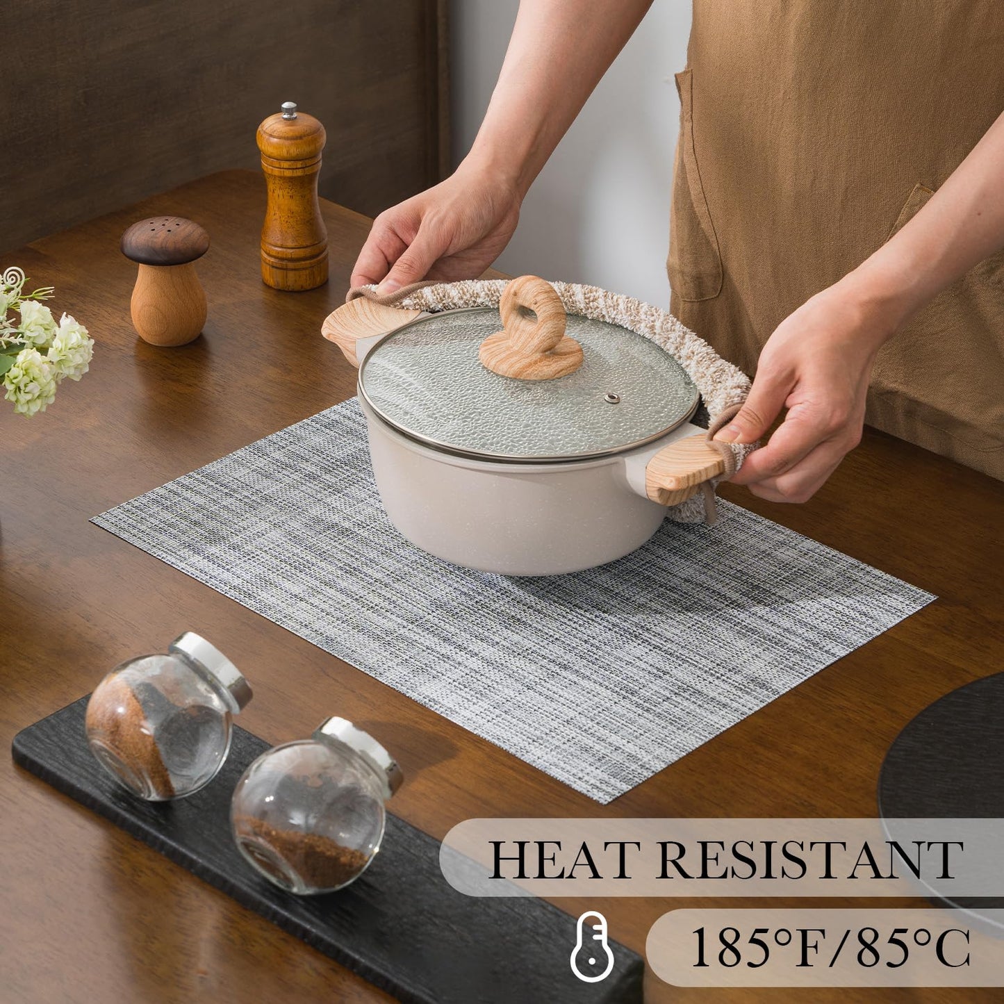 BACKTOEDEN Placemats Set of 6 Heat Resistant Washable Wipeable Placemat Woven Non-Slip Foldable Vinyl/Plastic Place Mats Indoor/Outdoor Mat Kitchen Dining Table Pad, Gray