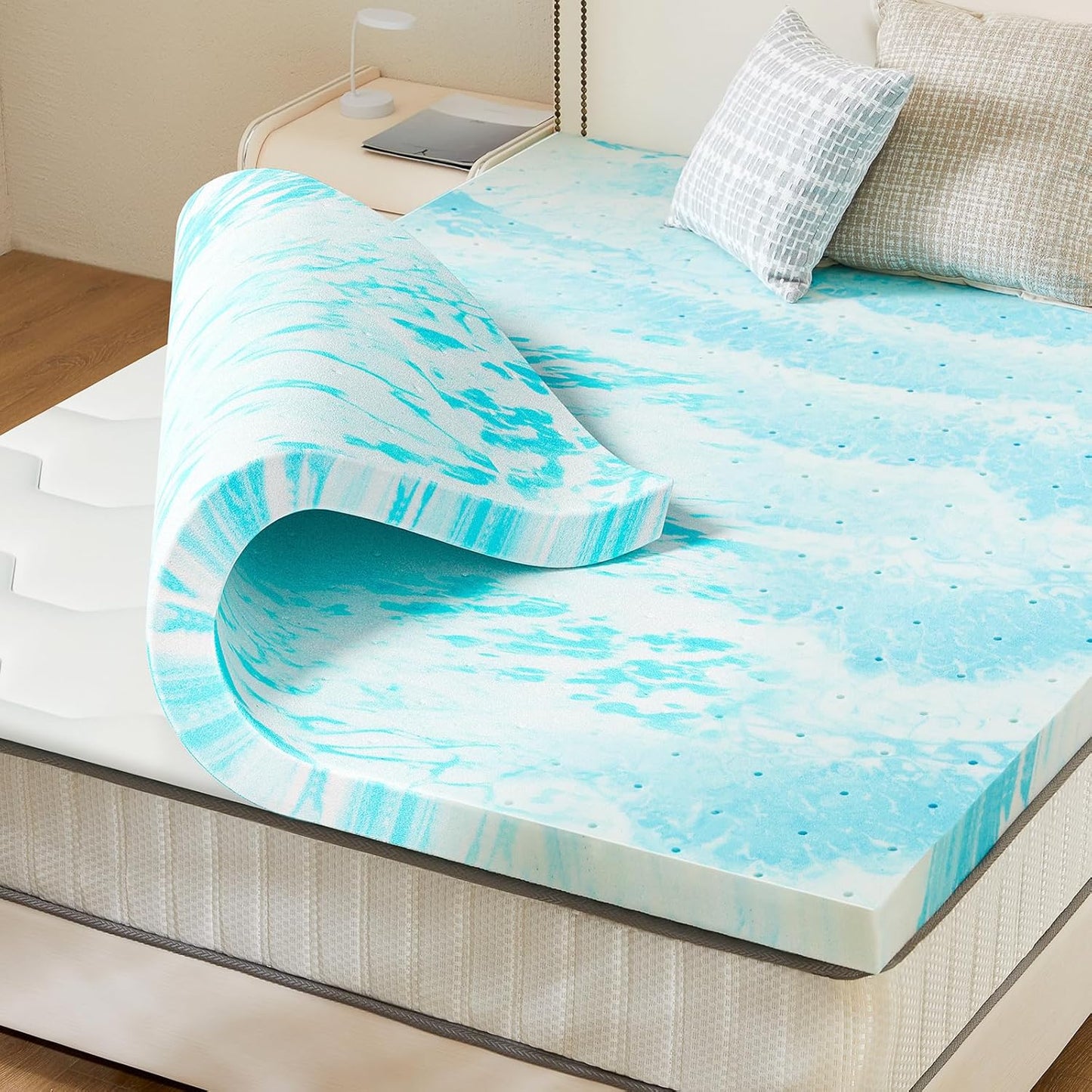 Sweetcrispy Mattress Topper - 4 Inch Thick Memory Foam Gel Infused Cooling Pad for Queen Size Bed | Breathable & Ventilated, Blue