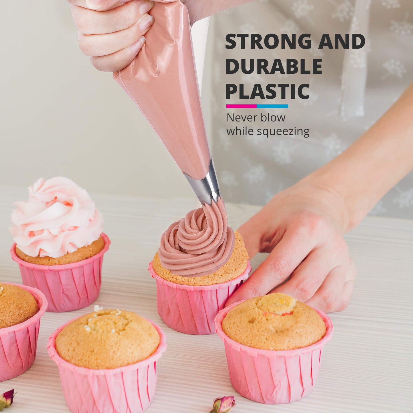 Riccle Disposable Piping Bags 16 Inch - 100 Textured Anti Burst Pastry Bags - Icing Piping Bags for Frosting - Ideal for Cakes and Cookies Decoration