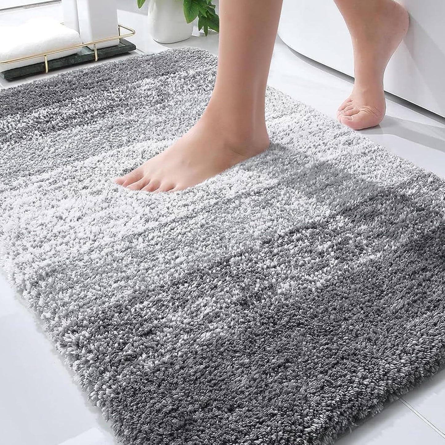 OLANLY Bathroom Rugs - Extra Soft Microfiber Mat 36x24 | Quick Dry & Machine Washable - Grey