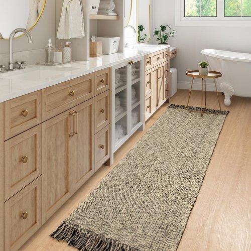 Collive Long Hallway Runners Rug 2.6x7, Farmhouse Washable Kitchen Runner Rug for Bedroom, Natural/Black Braided Woven Entryway Rug Low-Profile Front Door Floor Carpet for Laundry Bathroom Living Room