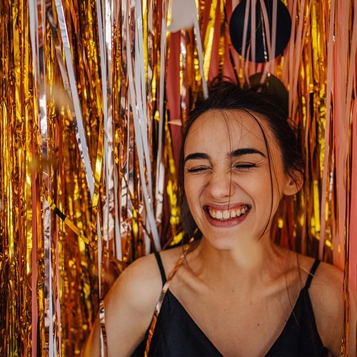 Foil Curtain Backdrop - 10 Pack Gold Metallic Tinsel Fringe for Photo Booths & Parties